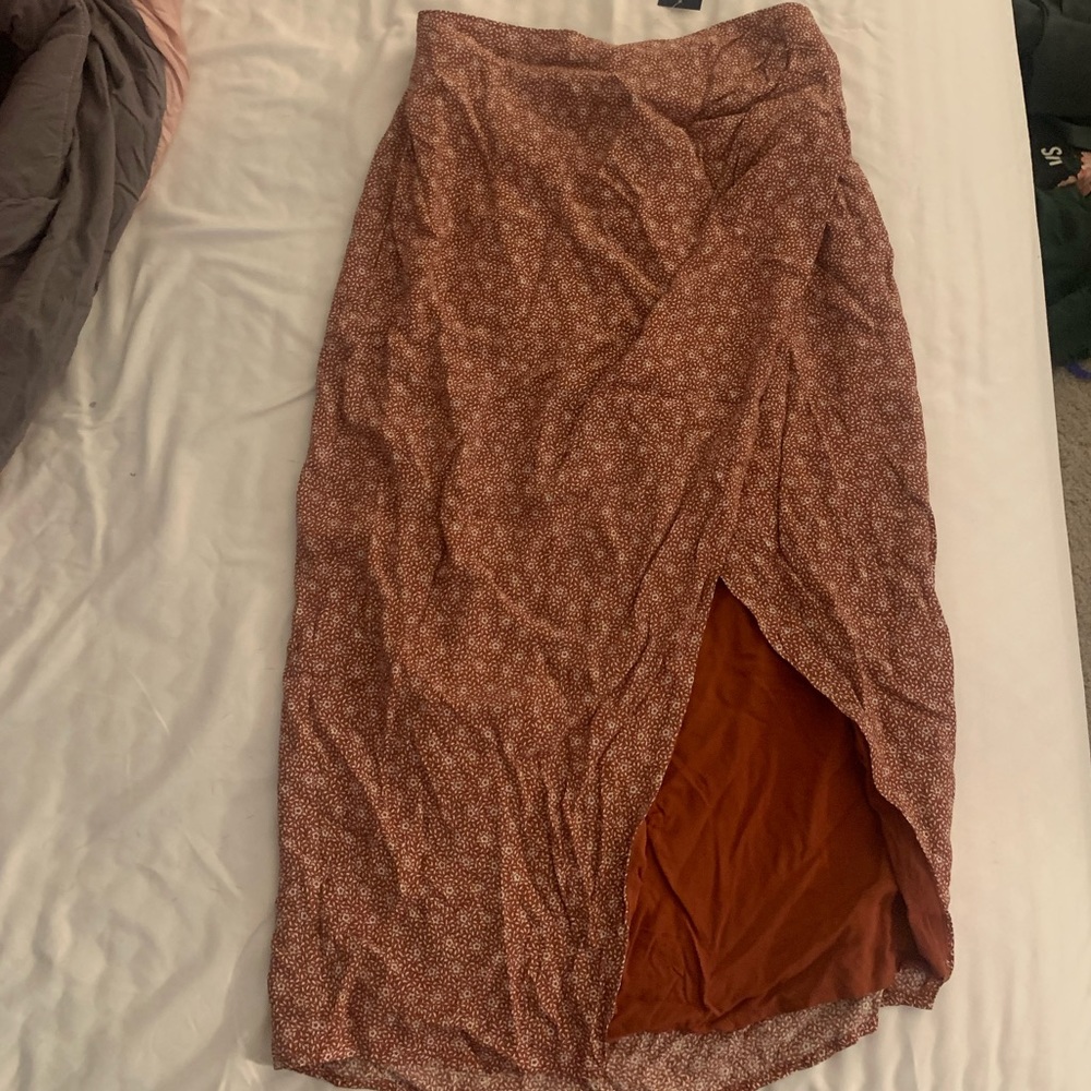 Abercrombie and Fitch. Ruched high slit midi skirt